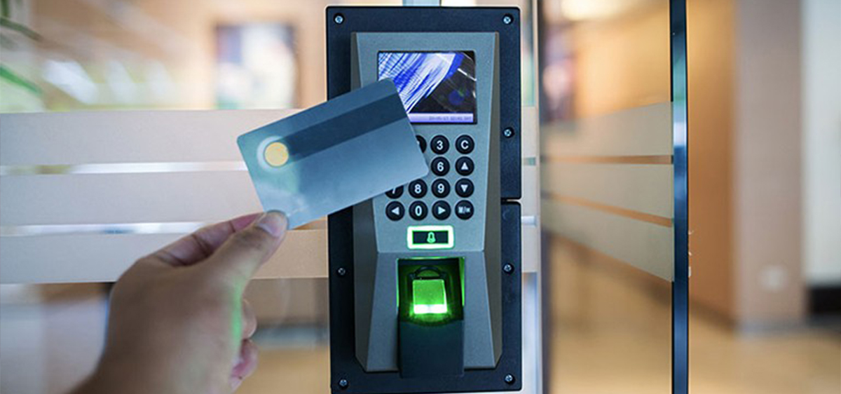 Kartlı Geçiş Sistemi